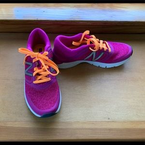 Women’s New Balance 711 Cross Trainer